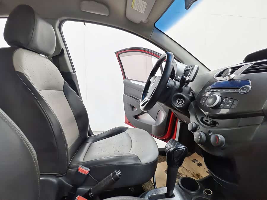 Chevrolet Spark 2011 car image #15