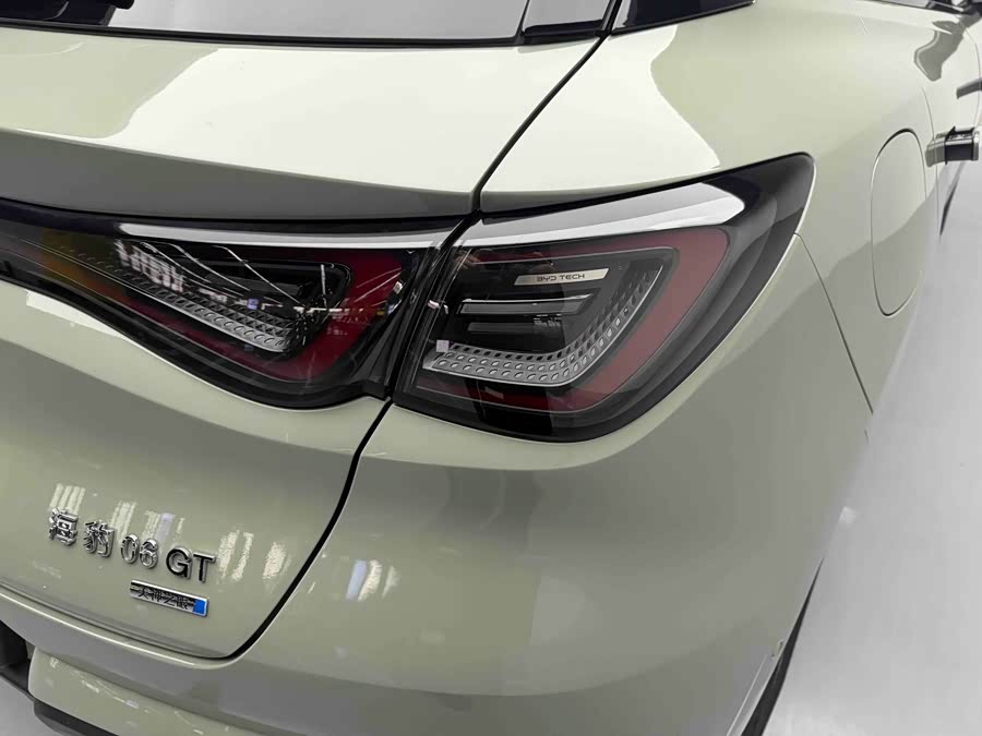 BYD Seal 06GT 2025 car image #15