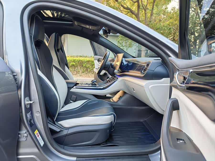 BYD Qin Plus 2023 صورة سيارة #15