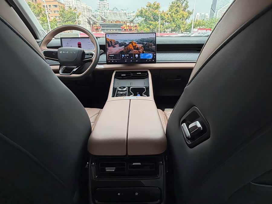 Chery Tiggo8L 2025 immagine di auto #15