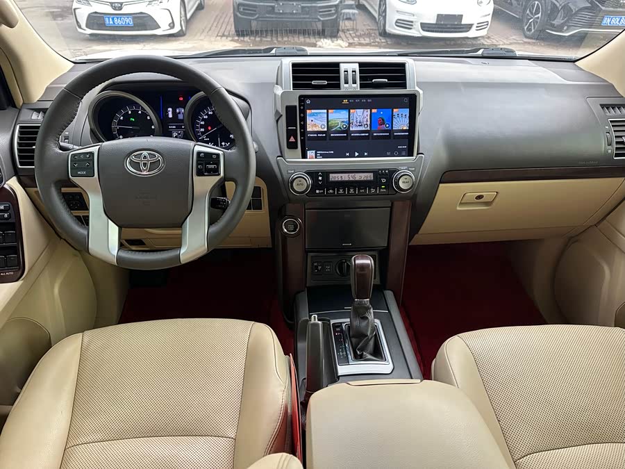 Toyota 2016 #15 Toyota 2016 car image #15