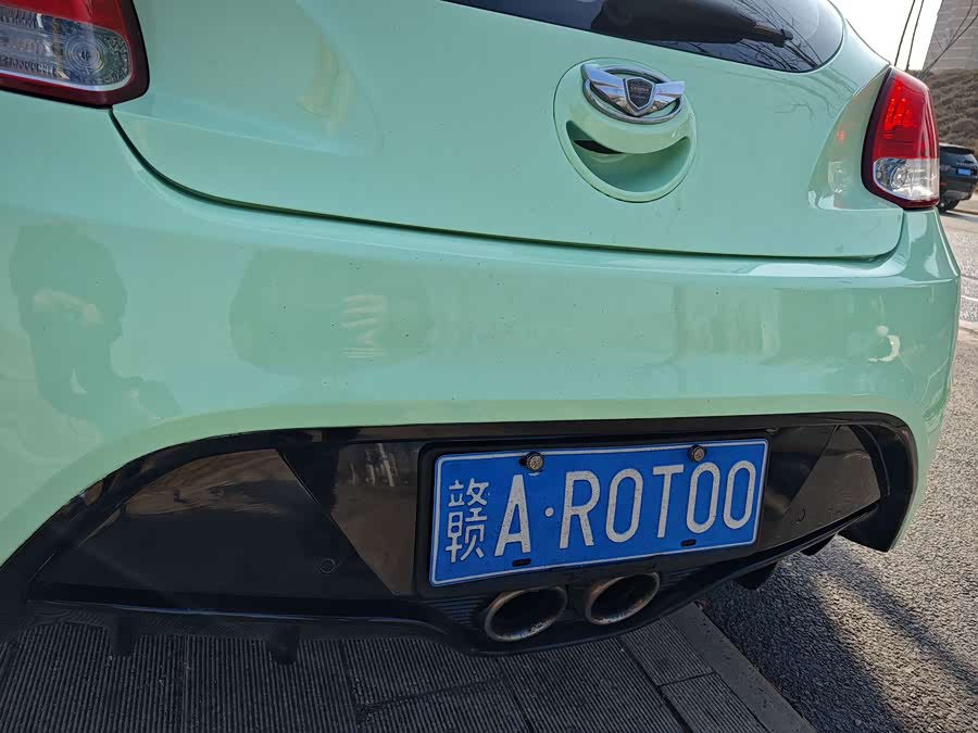 Hyundai Veloster 2013 immagine di auto #15