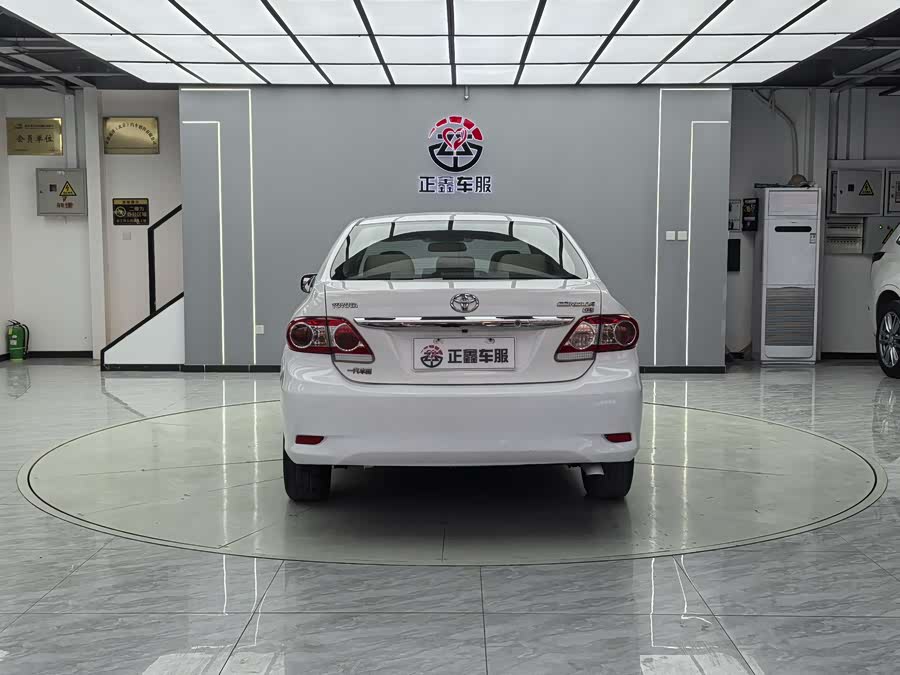 Toyota Corolla 2014 #15 Toyota Corolla 2014 car image #15