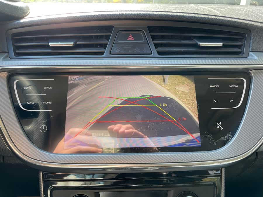 GEELY Emgrand GS 2019 car image #15
