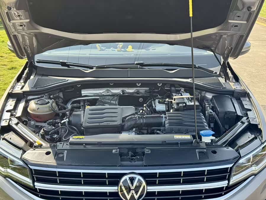 Volkswagen Bora 2021 car image #15