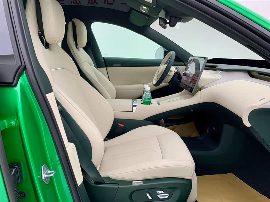 小米汽车 小米YU7 2025 #15 小米汽车 小米YU7 2025 汽车图片 #15