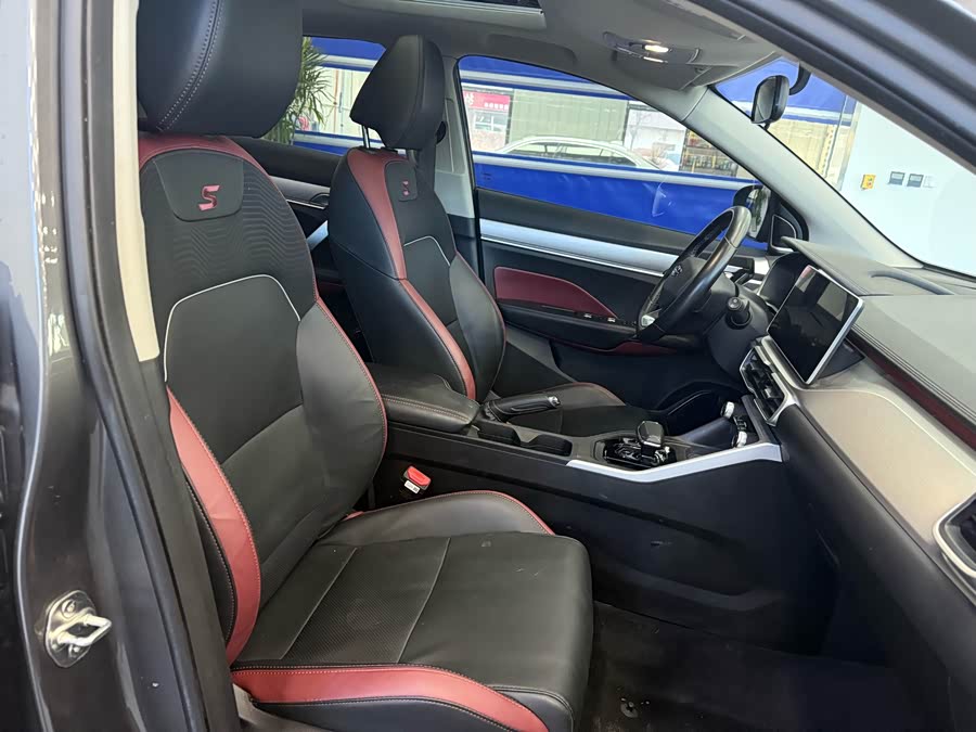 GEELY Coolray 2021 car image #15