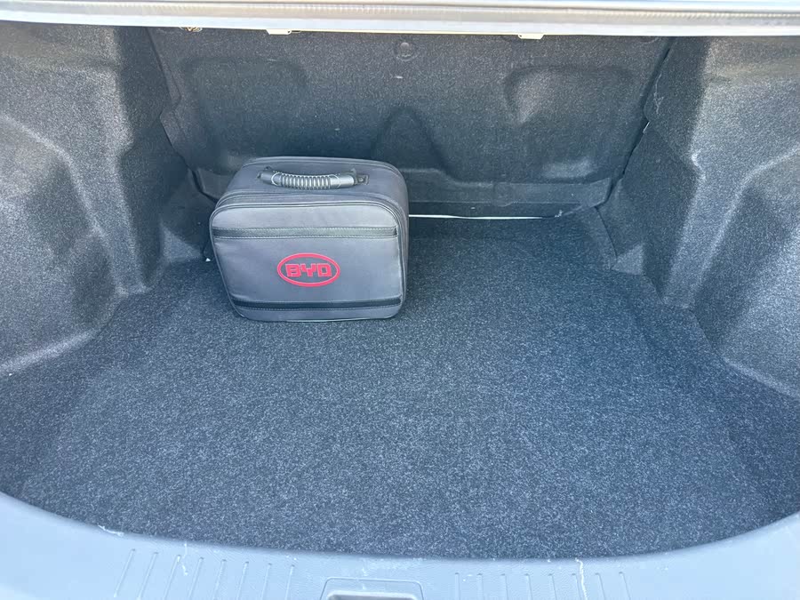 BYD e5 2016 #15 BYD e5 2016 car image #15