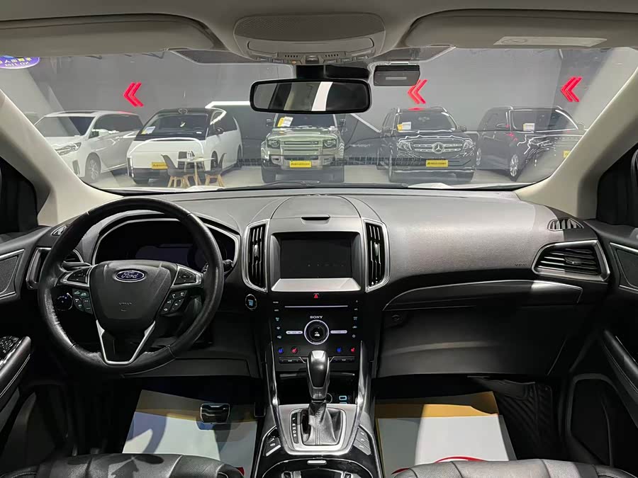 Ford Edge 2018 #15 Ford Edge 2018 car image #15