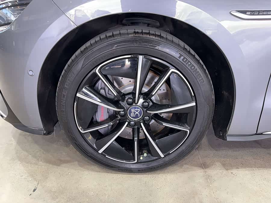 BYD Han 2021 car image #15