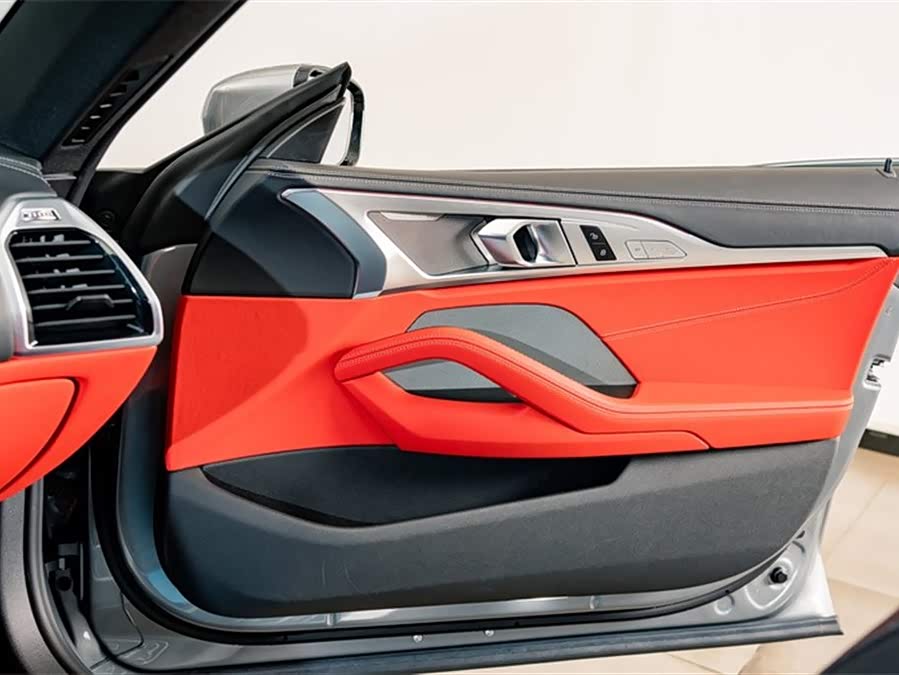 BMW 8 Series 2022 car image #15