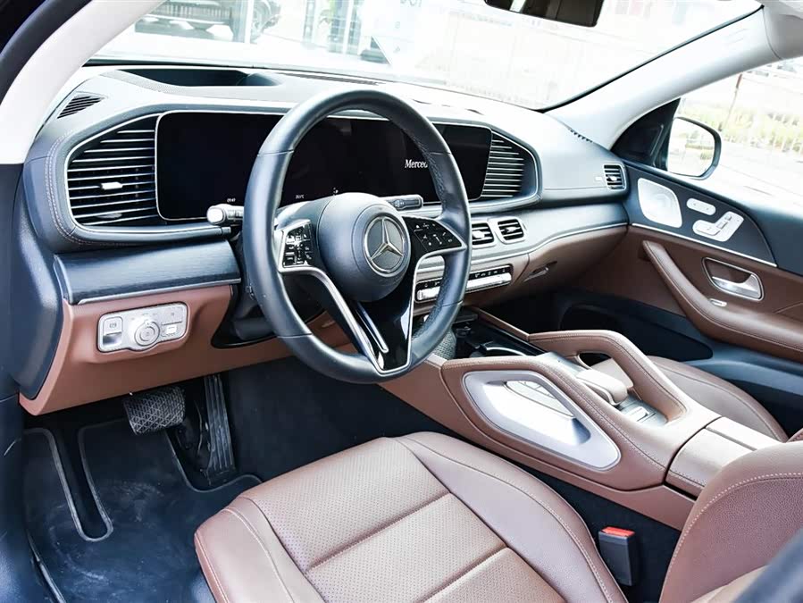 Mercedes-Benz GLE Class 2024 car image #15