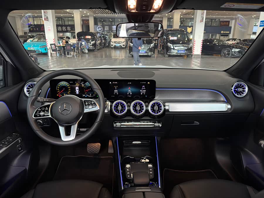 Mercedes-Benz GLB Class 2022 car image #15