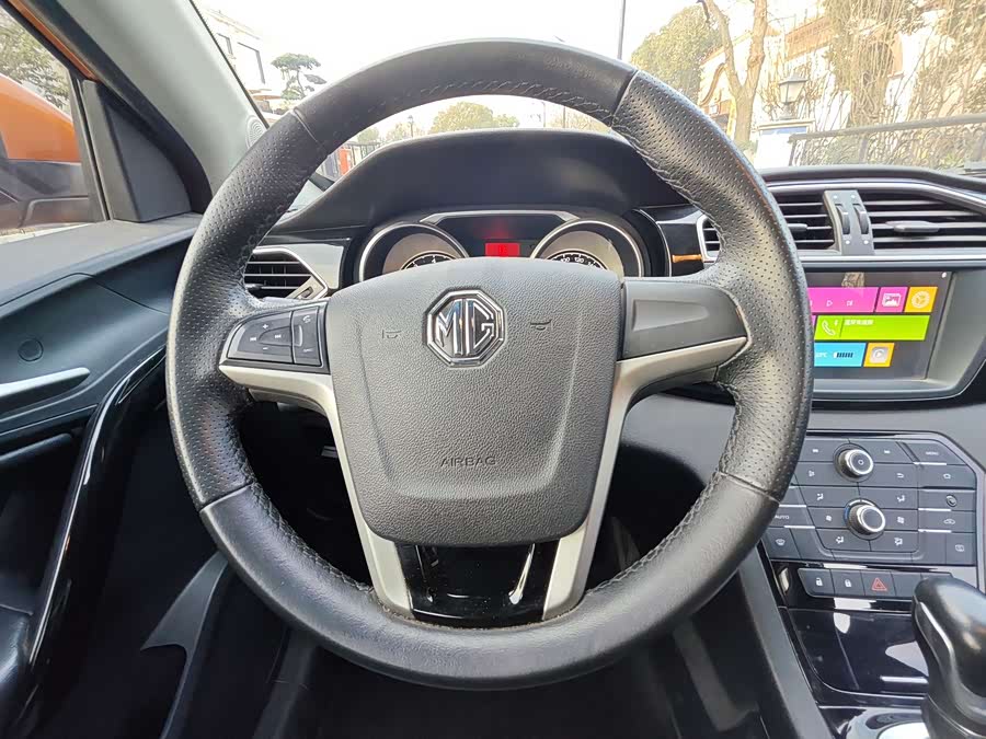 MG GS 2017 car image #15