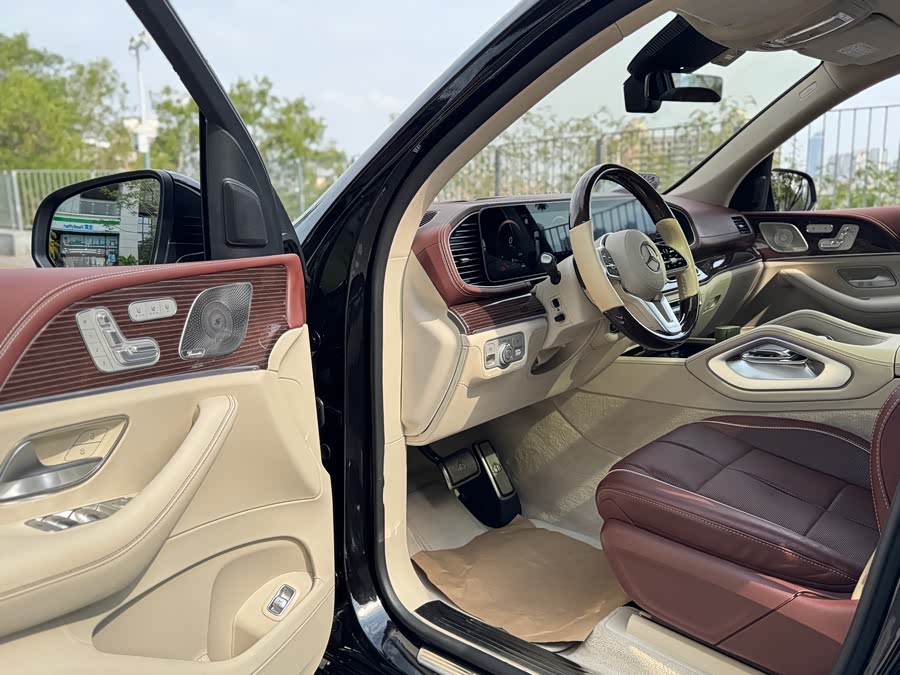 Mercedes-Benz Maybach GLS 2021 car image #15