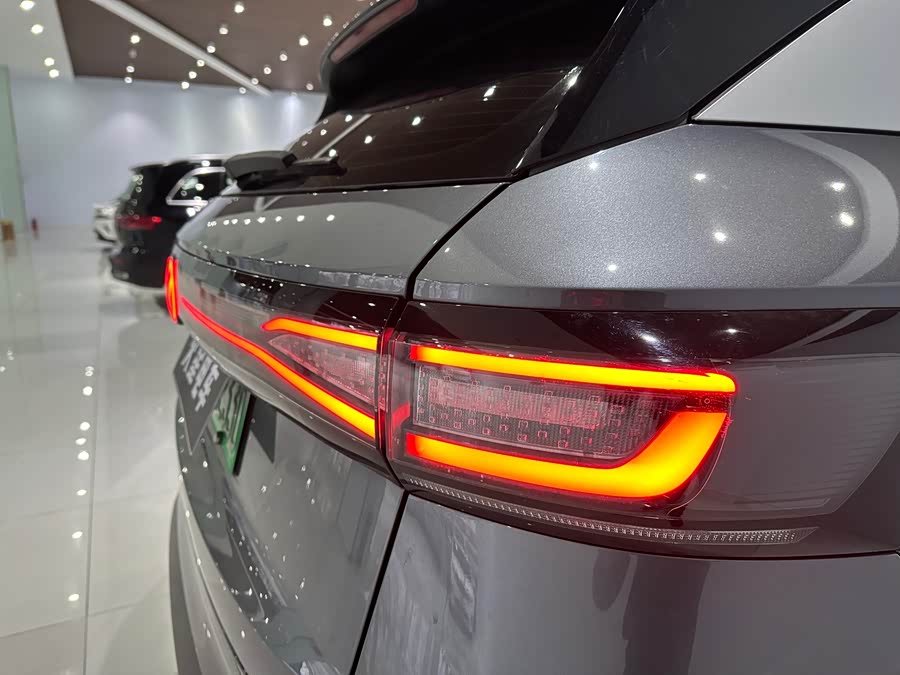 Volkswagen ID.4 X 2024 immagine di auto #15