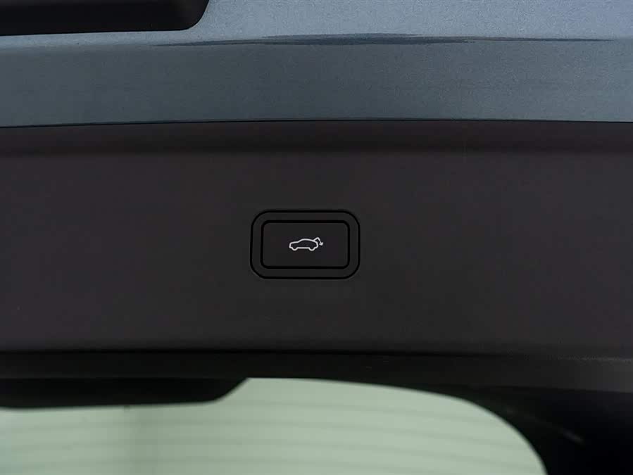 Zeekr 7X 2024 car image #15
