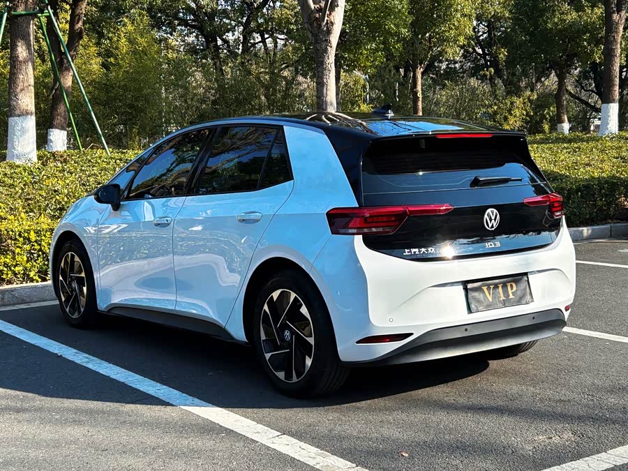 Volkswagen ID.3 2025 immagine di auto #15