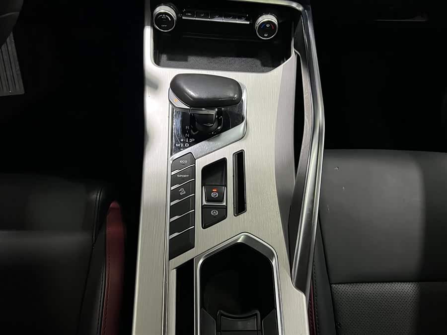 GEELY Coolray 2021 #15 GEELY Coolray 2021 car image #15