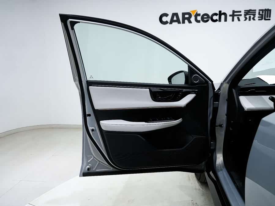 Honda e:NS2 2024 #15 Honda e:NS2 2024 car image #15