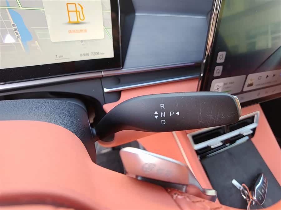 BYD Tang L 2025 #15 BYD Tang L 2025 car image #15