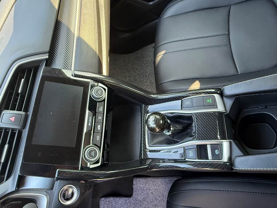 Honda Civic 2018 car image #15