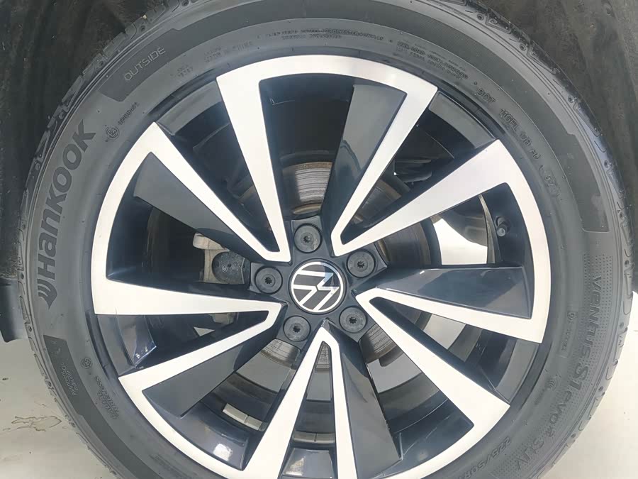 Volkswagen Tharu 2021 immagine di auto #15