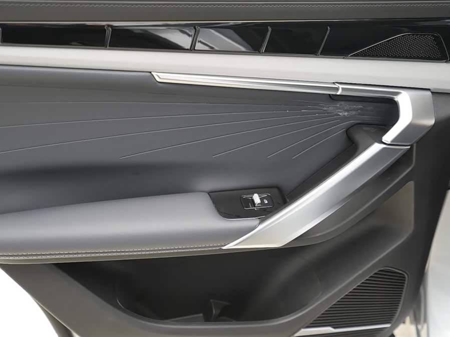 GEELY Boyue L 2024 car image #15