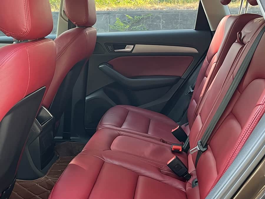 Audi Q5 2015 car image #15