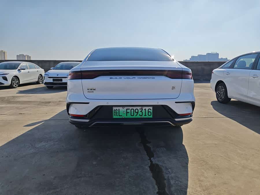 BYD Han 2022 car image #15