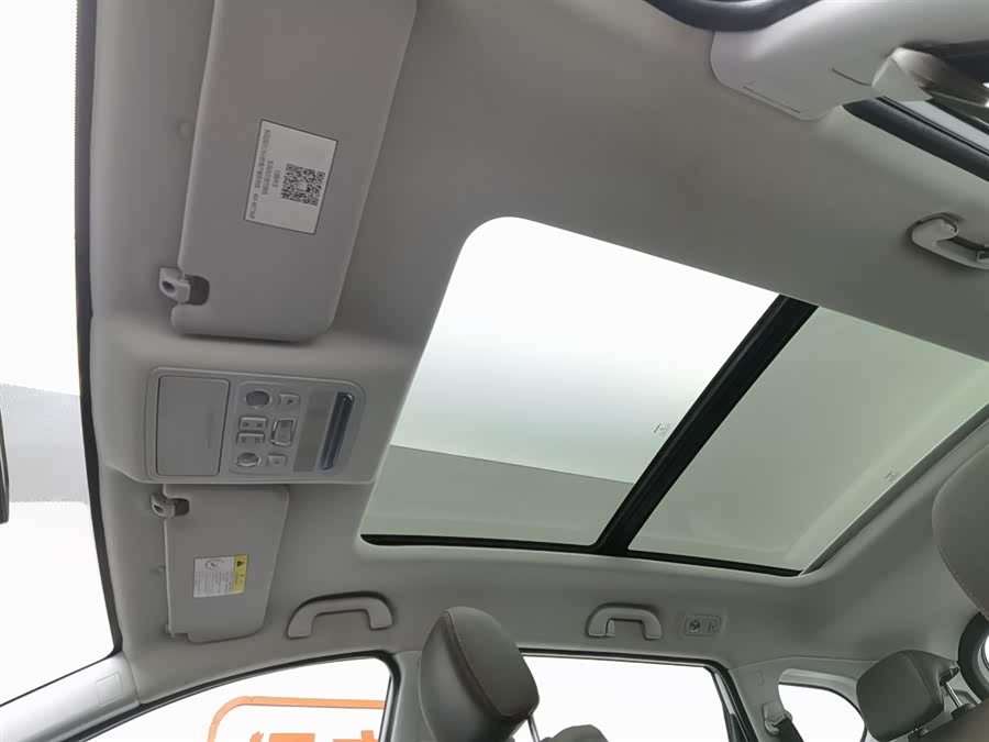 Forthing JOYEAR X5 2017 صورة سيارة #15