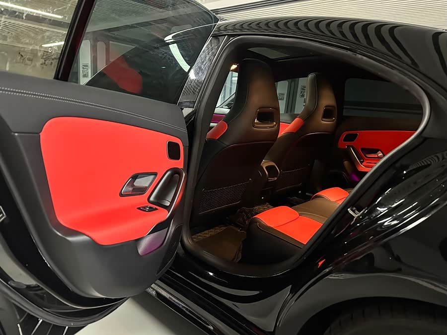 Mercedes-Benz CLA AMG 2025 imagem de carro #15