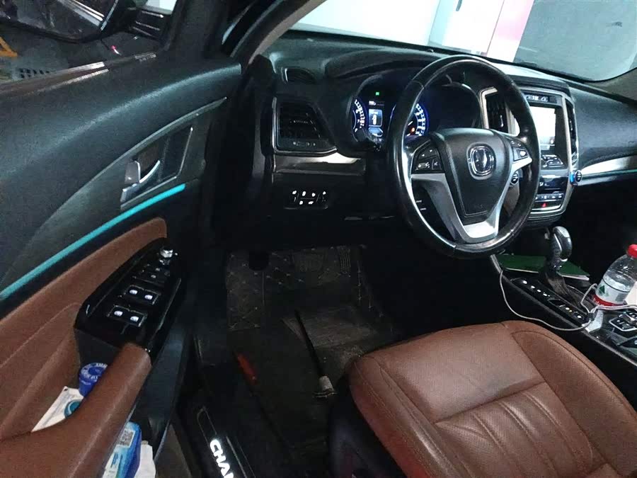 Changan CS95 2017 #15 Changan CS95 2017 صورة سيارة #15