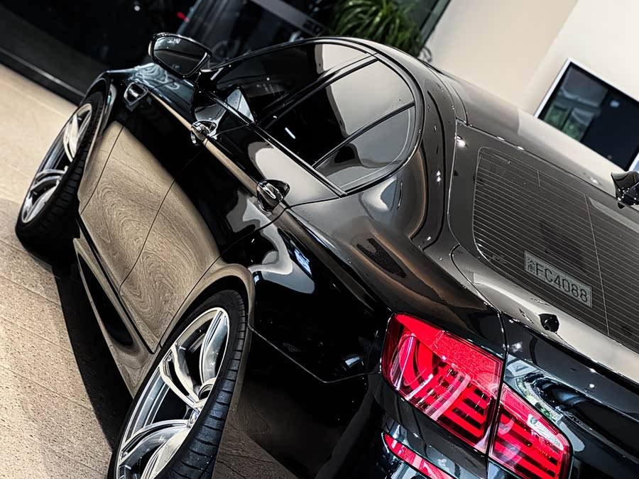 BMW M5 2012 #15 BMW M5 2012 car image #15