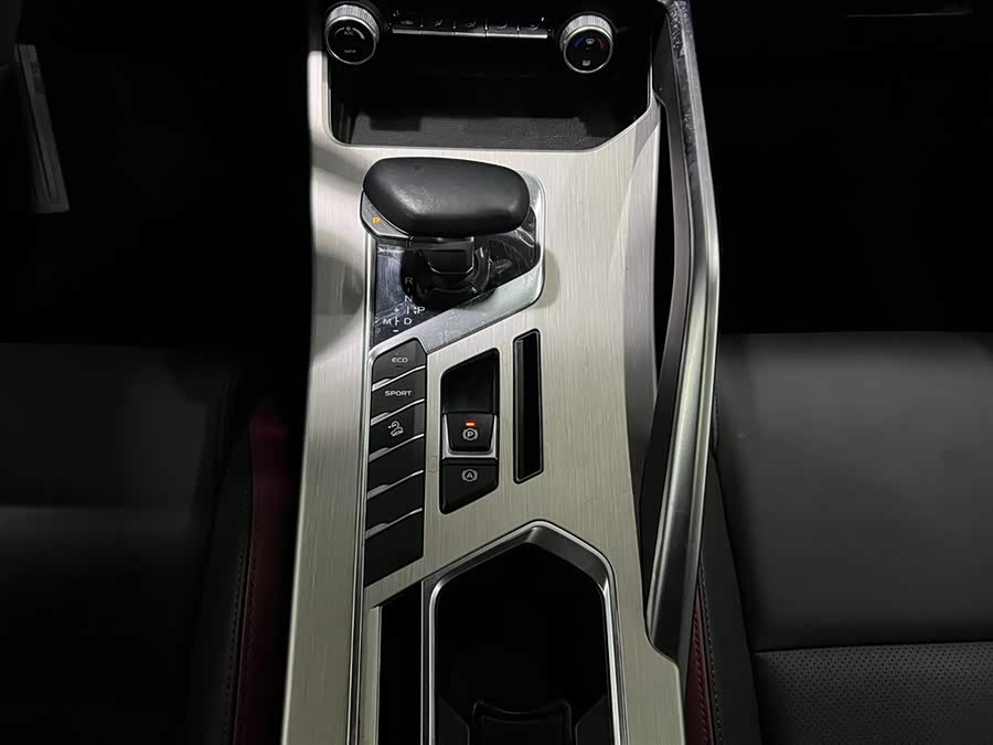 GEELY Coolray 2022 #15 GEELY Coolray 2022 car image #15