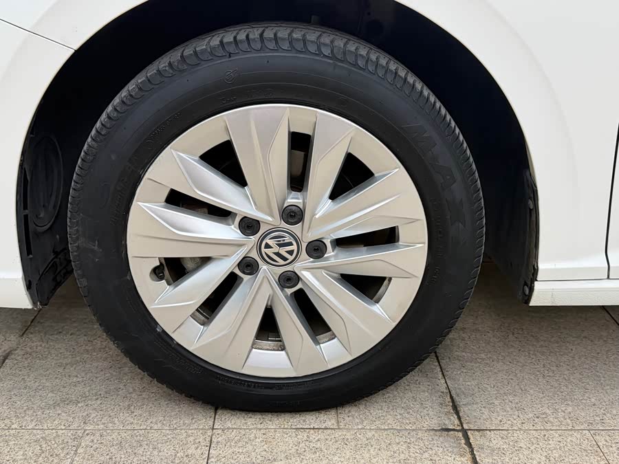 Volkswagen Lavida 2018 immagine di auto #15