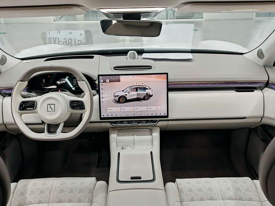 Zeekr 7X 2024 car image #15