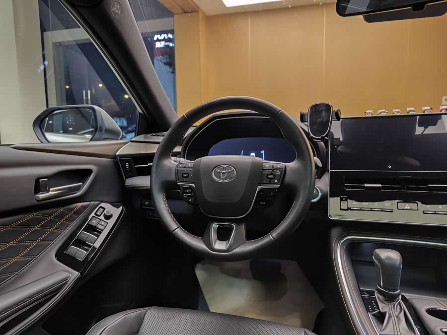 Toyota Avalon 2024 car image #15