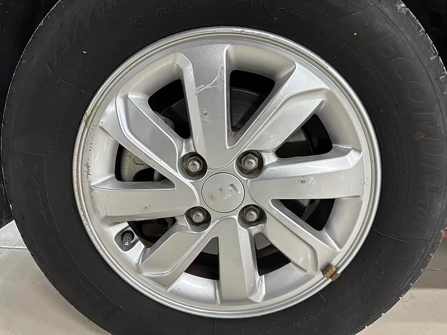 Kia K2 2015 imagen de coche #15