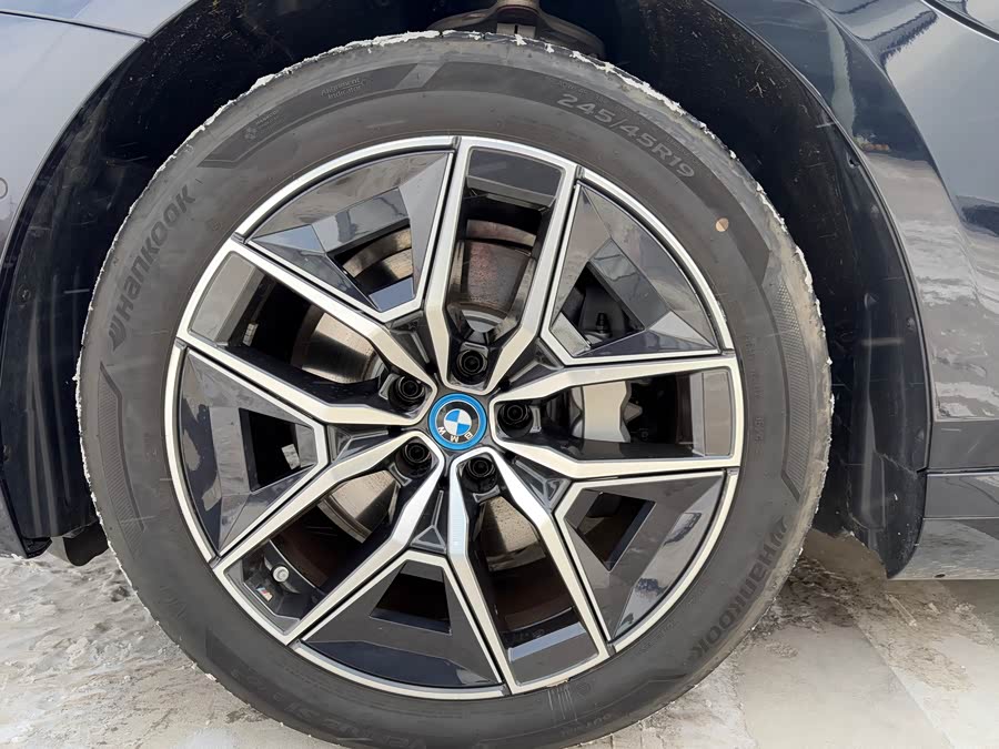 BMW i5 2025 #15 BMW i5 2025 car image #15