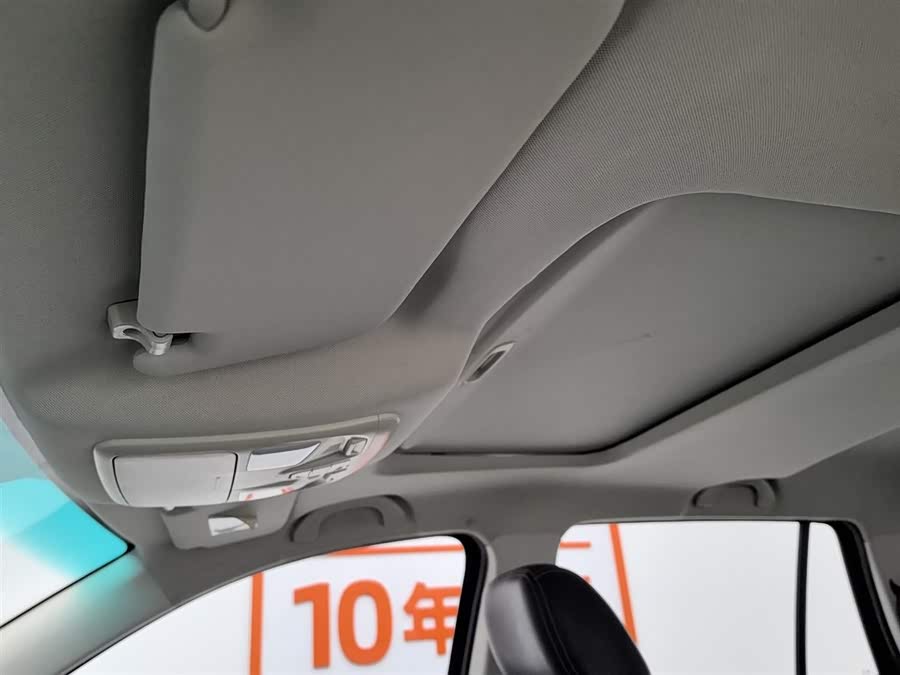 SWM X7 2019 صورة سيارة #15