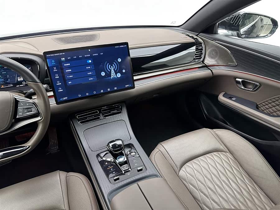 BYD Han 2023 car image #15