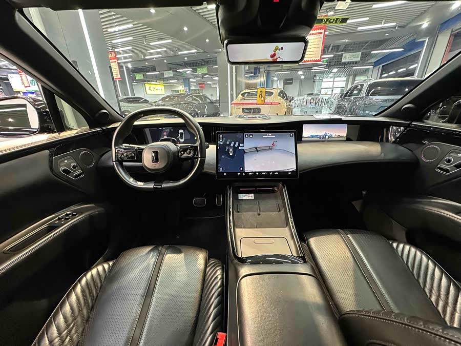 Avatr 11 2023 car image #15