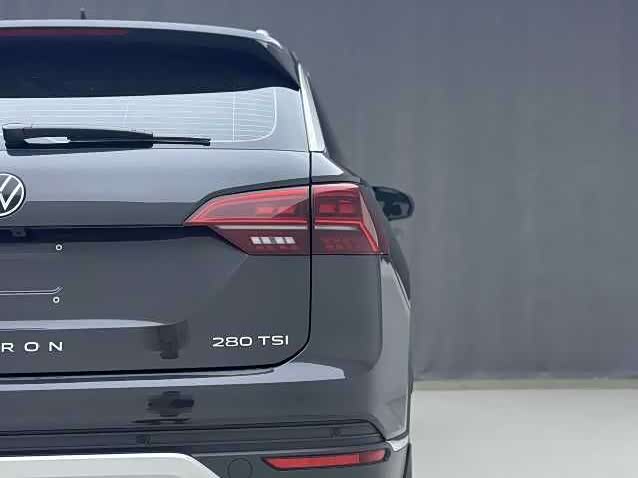 Volkswagen Tayron 2022 immagine di auto #15