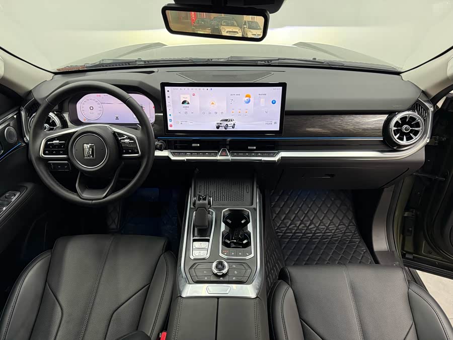 Tank 400 New Energy 2024 #15 Tank 400 New Energy 2024 car image #15