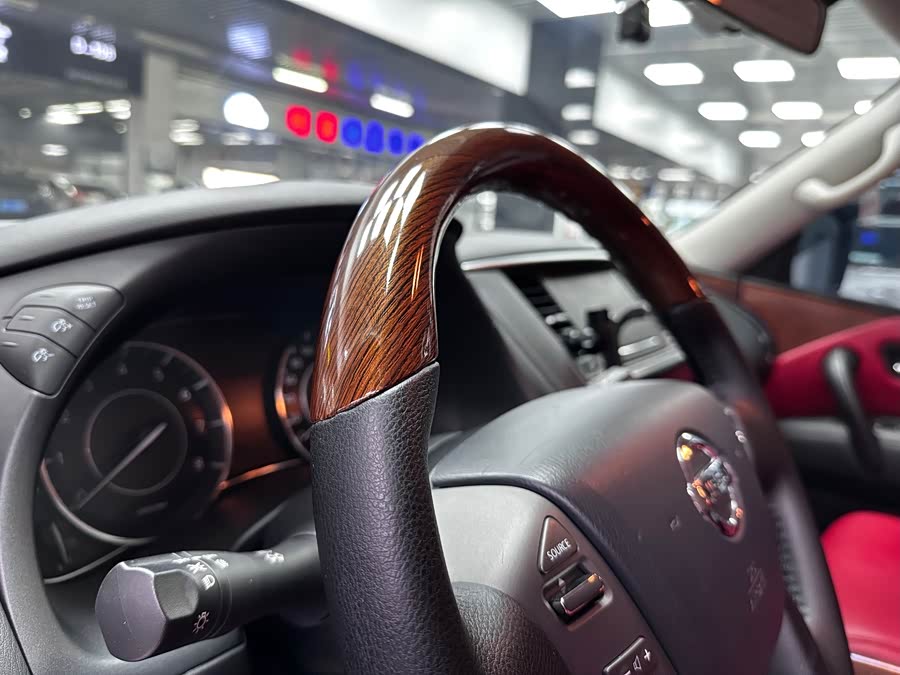 日产 途乐 2018 汽车图片 #15