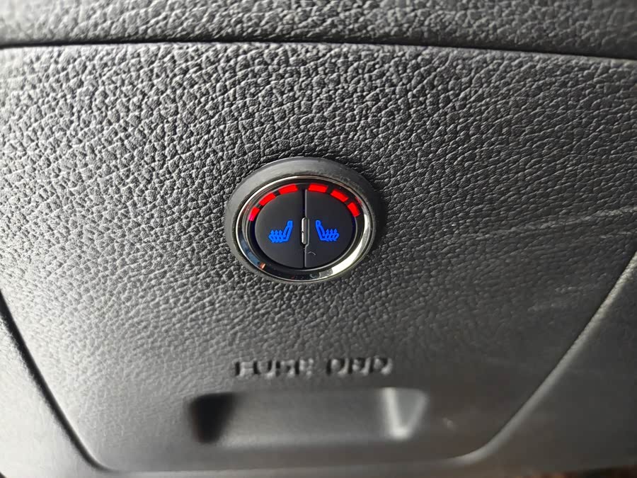 Kia K3 2023 car image #15