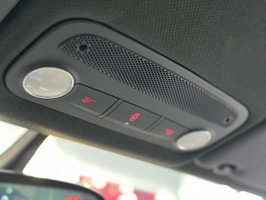 Audi TT 2009 car image #15