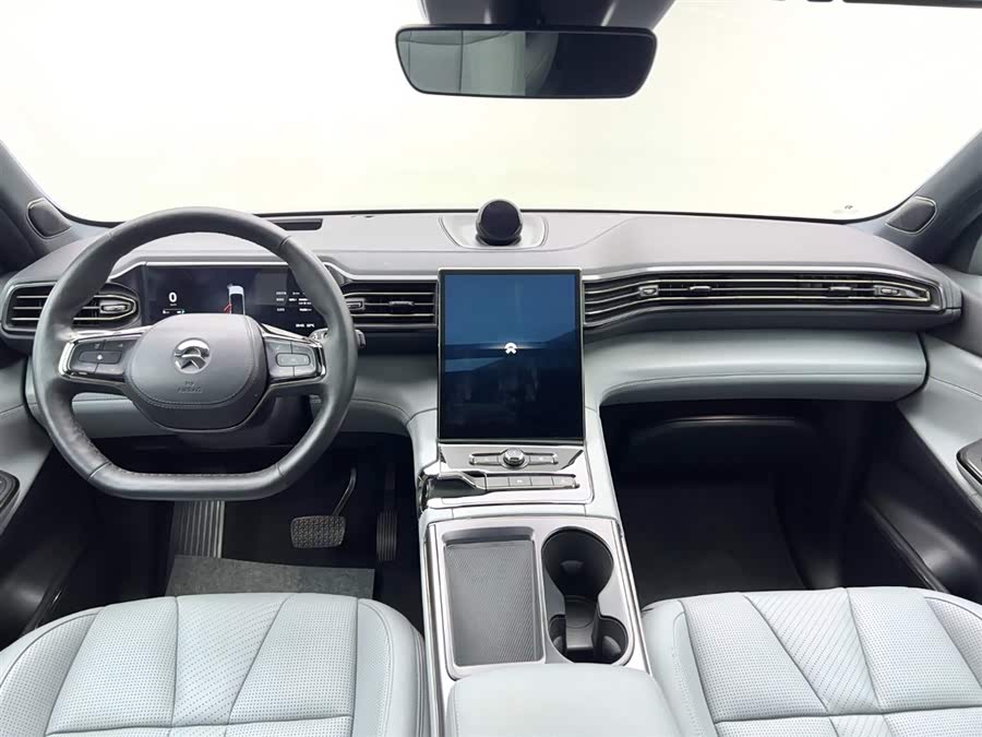NIO ES8 2022 car image #15