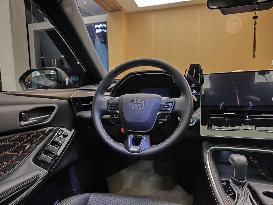 Toyota Avalon 2025 #15 Toyota Avalon 2025 car image #15